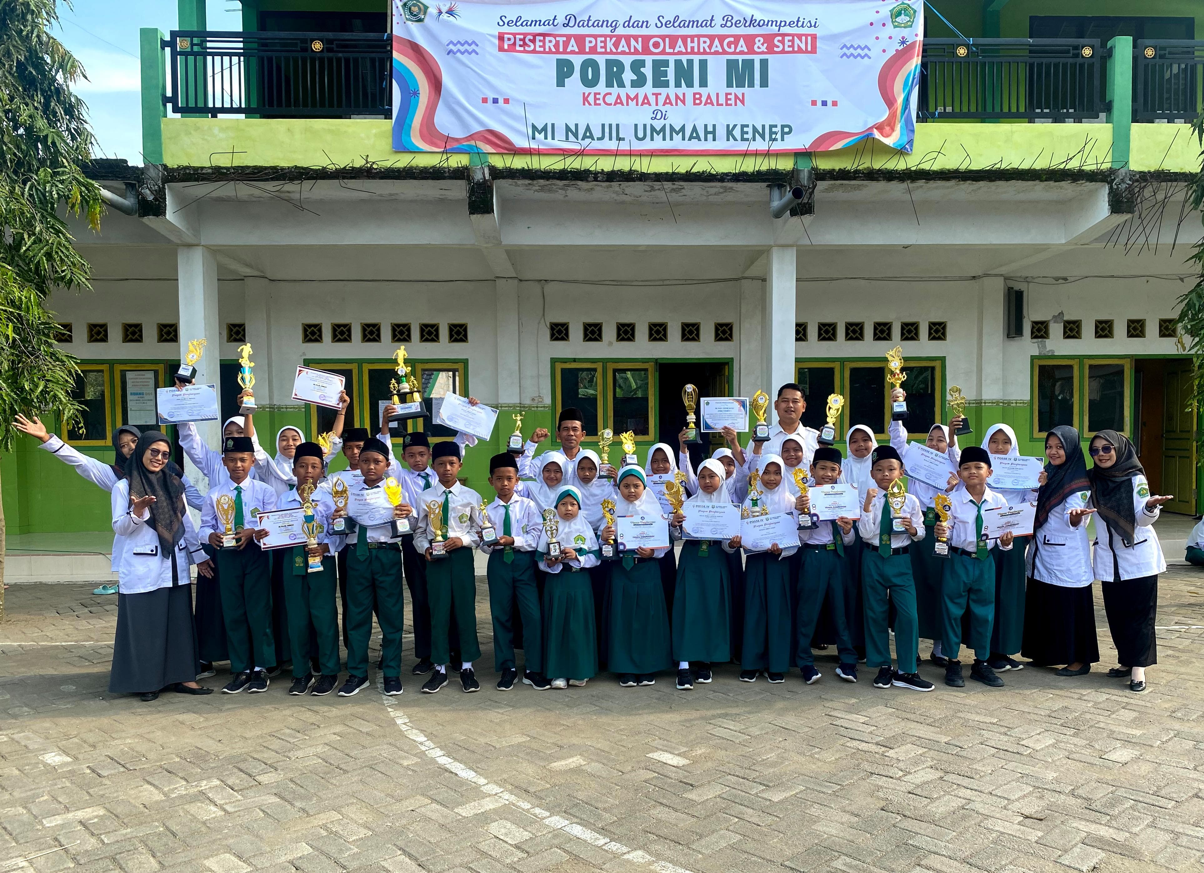 Membanggakan, Dalam Dua Bulan MINU Kenep Borong 29 Piala Kejuaraan